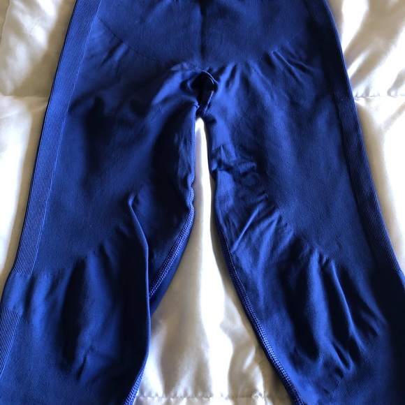 Lululemon Zone in Tight Seamless Leggings - Picture 9 of 12